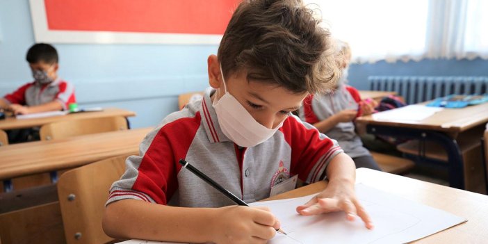 Yüz Yüze eğitimde ikinci haftanın bilançosu: Yüzlerce sınıf karantinaya alındı
