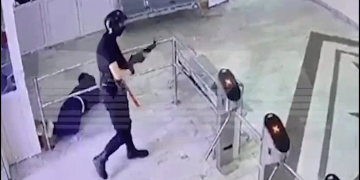 Rusya'daki üniversiteye silahlı saldırı anı kamerada