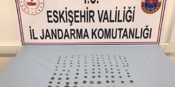 Otomobilde 125 parça tarihi eserle yakalandılar