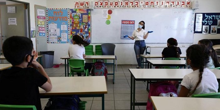 İsrail'den aşısız öğretmenlere büyük yaptırım