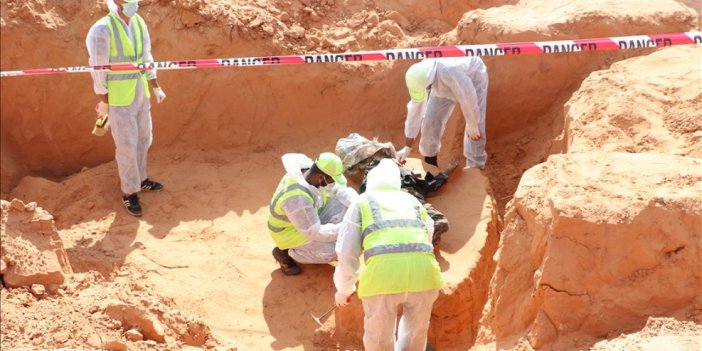 Libya'da 2 toplu mezar daha bulundu