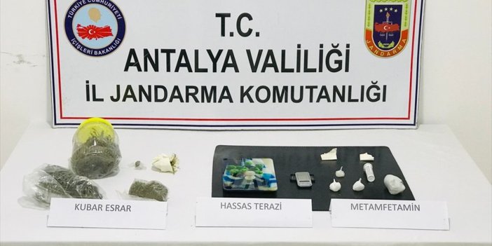 Antalya'da uyuşturucu operasyonları: 2 gözaltı
