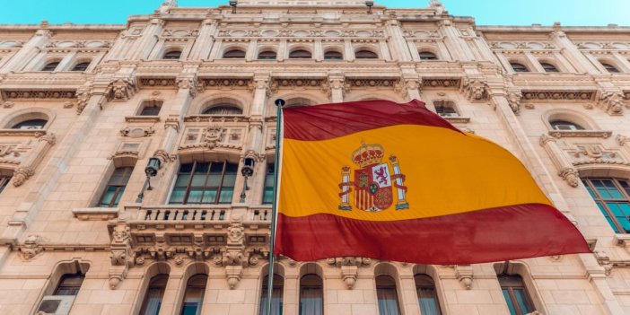 İspanya'da asgari ücret 965 Euro'ya yükseldi