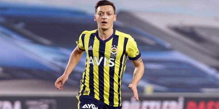 Fenerbahçe'ye Mesut Özil'den kötü haber