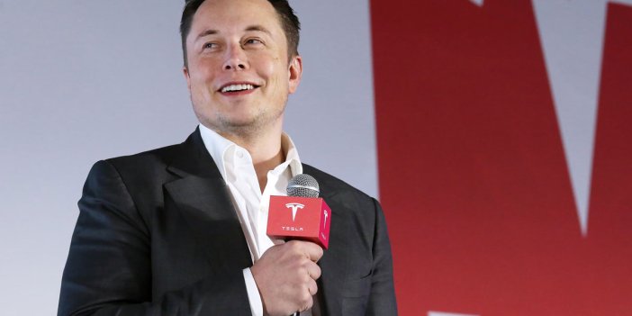 Elon Musk Tesla'nın merkezini taşıyor