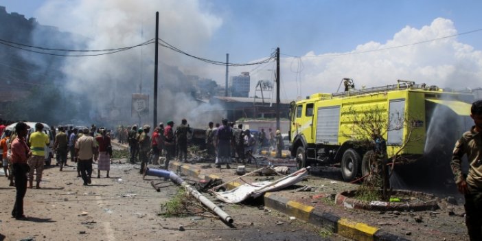 Yemen'de valinin konvoyuna saldırı. 4 can kaybı