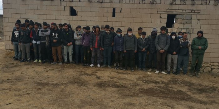 Van'da 164 Afgan göçmen yakalandı