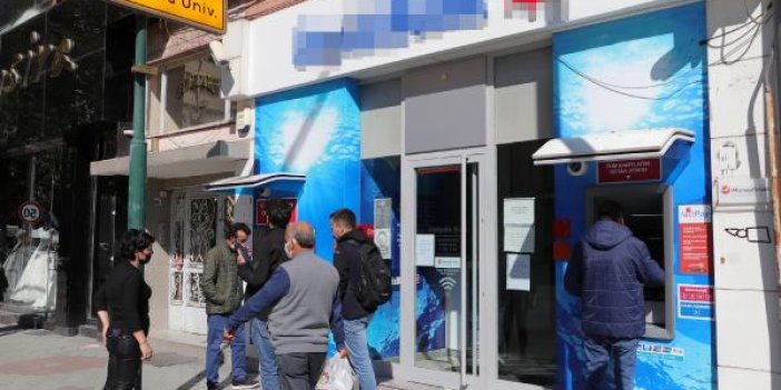 Eskişehir'de banka şubesi koronadan kapandı