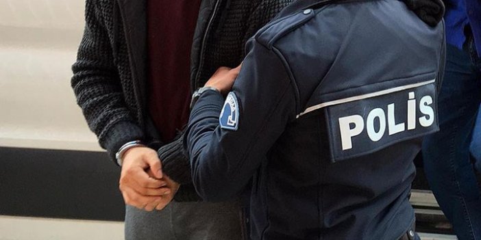 İzmir'de FETÖ soruşturması: Evli çift gözaltına alındı