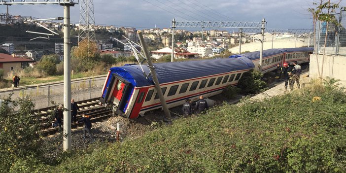 Kocaeli Gebze'de yolcu treni kaza yaptı