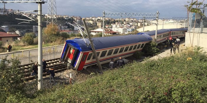 Kocaeli Gebze'de yolcu treni kaza yaptı