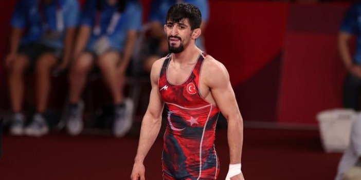 Milli güreşçi Kemal Kamal'dan bronz madalya