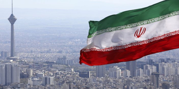 İran, petrolü kaçak satarak parayı gizlice getiriyor