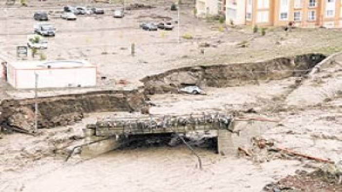 Eyvah! Yine sel uyarısı (05 Temmuz 2012)