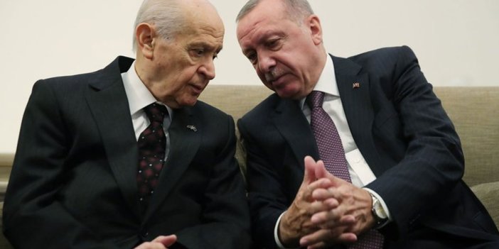 Taha Akyol Erdoğan ile Bahçeli arasındaki gerilimi açıkladı. Bahçeli'ye hangi bilgi geldi