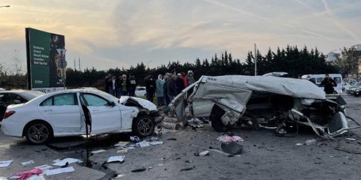 İstanbul'da zincirleme kaza. 1'i ağır 8 yaralı