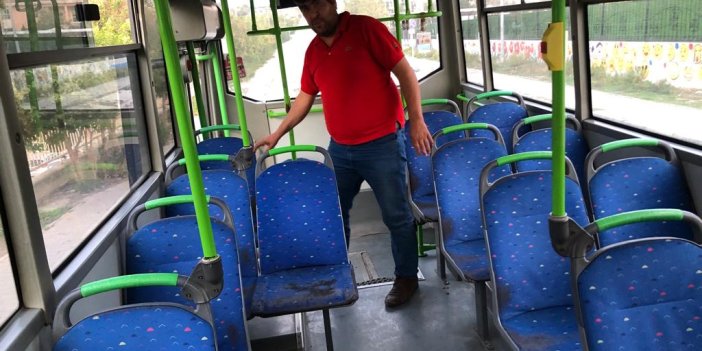 Özel halk otobüsünün koltuklarını çaldılar