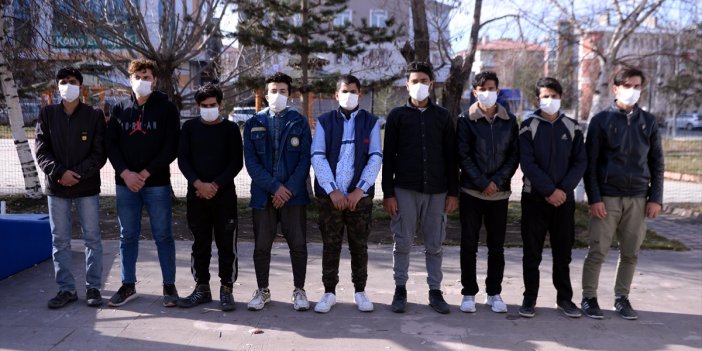 Ardahan'da 9 kaçak göçmen yakalandı