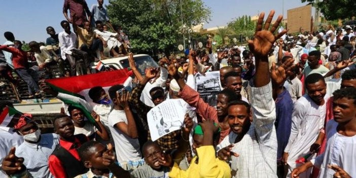 Sudan'da dünkü darbe karşıtı gösterilerde bilanço belli oldu