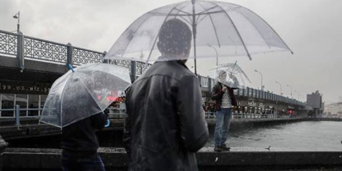 Meteoroloji İstanbul için net saat verdi. Önce yağış ardından fırtına vuracak
