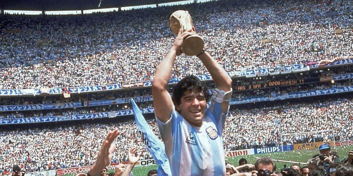 Maradona kalbi olmadan gömüldü 