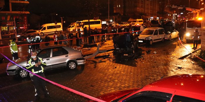 Kaza yeri savaş alanına döndü. Araç sahipleri gözlerine inanamadı