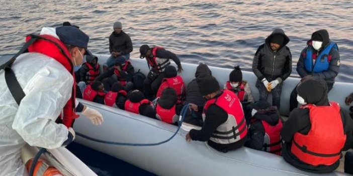 Yunanistan tarafından Türk kara sularına itilen 24 sığınmacı kurtarıldı