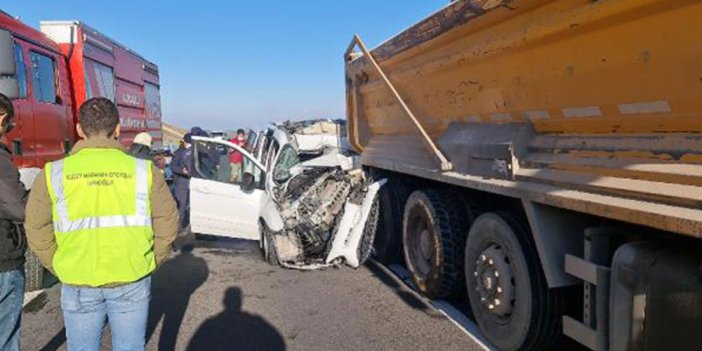 İzmit'te feci kaza, sürücü öldü