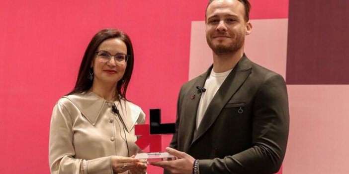 Kerem Bürsin HeForShe Hareketi’nin Türkiye sözcüsü oldu