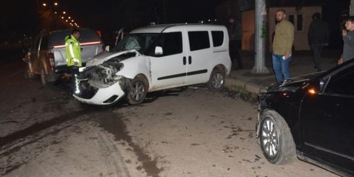 Antalya'da feci kaza: 1 ölü, 4 yaralı