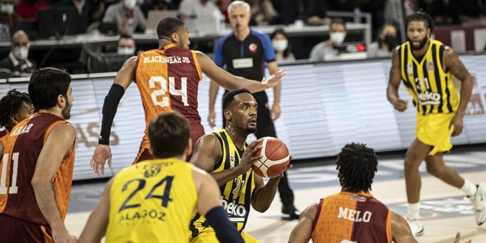 Basketbol derbisinde kazanan Fenerbahçe Beko