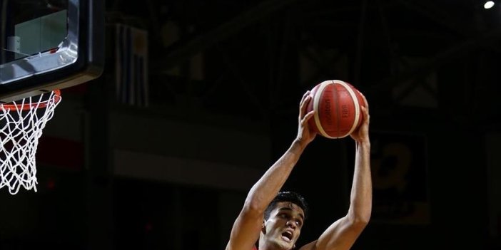 NBA'de Ömer Faruk Yurtseven'in takımı Heat, Magic'i yendi
