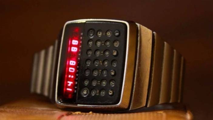 1980'lerden, dünyanın ilk akıllı saati