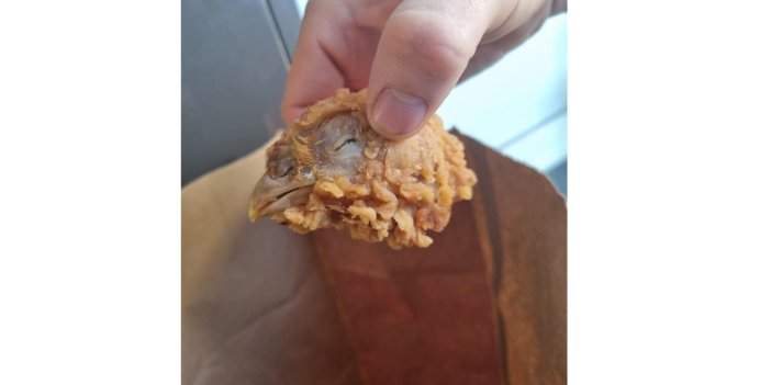 Ünlü restoran zinciri KFC'de mide bulandıran olay