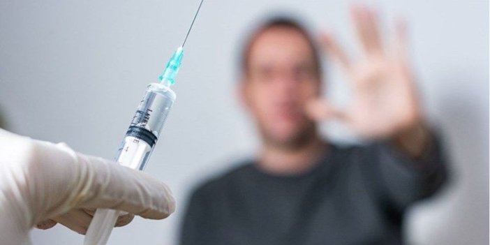 Aşı karşıtlarının yerine 9'uncu kez Covid-19 aşısı olamaya kalkınca yakayı ele verdi