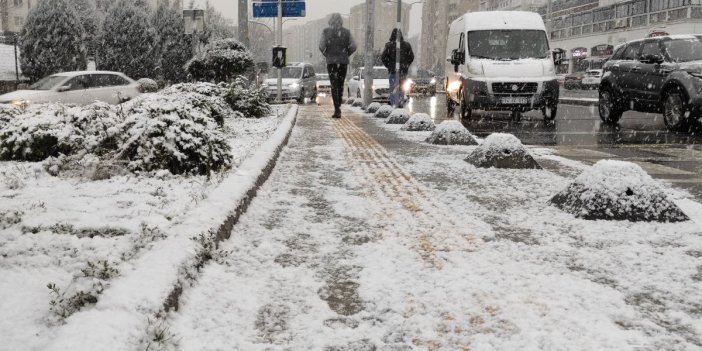 'Yılbaşında kar yağacak mı' sorusuna yanıt verdiler! İşte Meteoroloji'nin hava raporu