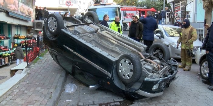 Otomobil park halindeki iki araca çarpıp takla attı