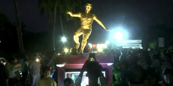 Ronaldo'nun heykeli Hindistan'ı karıştırdı