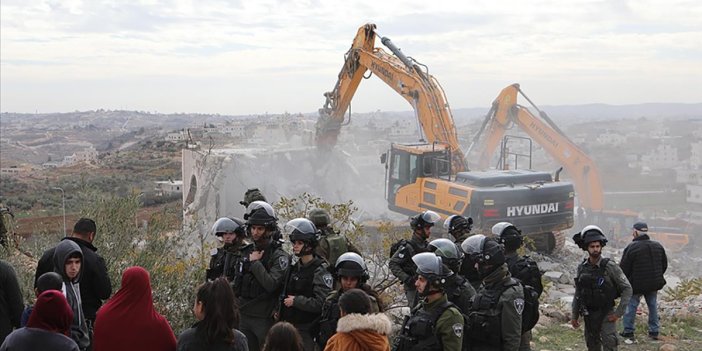 İsrail güçleri Kudüs'te Filistinlilere ait iki evi yıktı