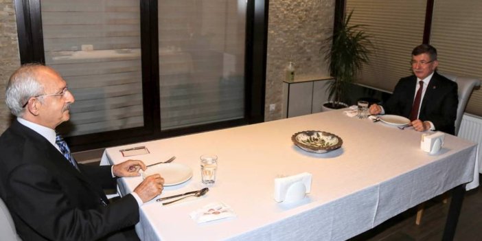 Kılıçdaroğlu ve Davutoğlu'ndan sürpriz görüşme