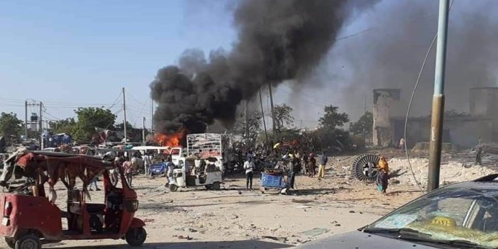 Somali'de bomba yüklü araçla terör saldırısı