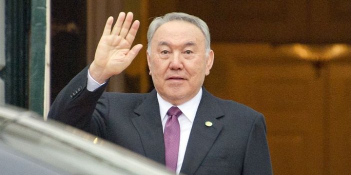 Kazakistan'da Nazarbayev’in damatları görevlerinden istifa etti