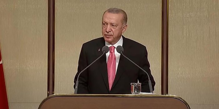 Cumhurbaşkanı Erdoğan muhtarlara müjde verdi. Kılıçdaroğlu'na yine ağır sözlerle yüklendi