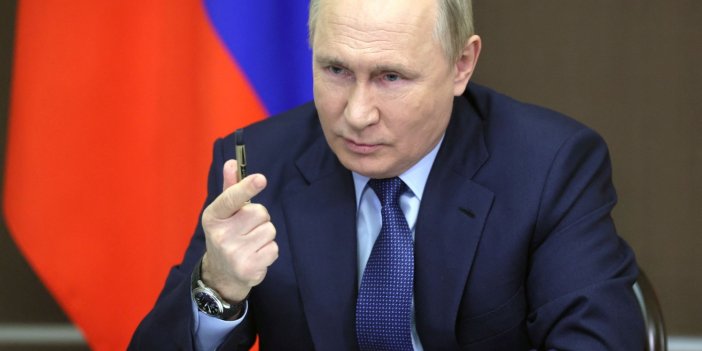 Putin'i öven Alman Komutan tepkilere dayanamadı, istifa etti