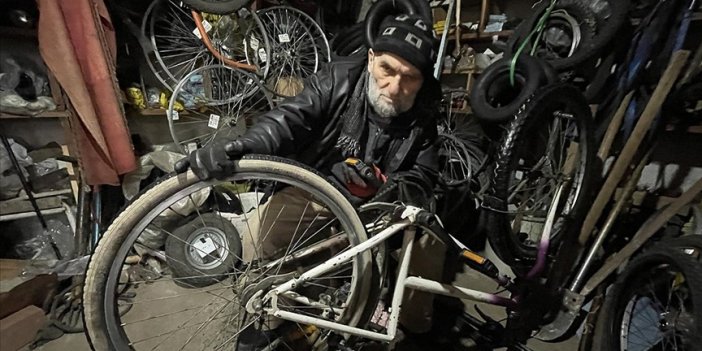 80’lik bisiklet doktoru 55 yıldır bisikletleri hayata döndürüyor