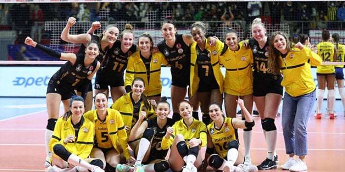 Filedeki derbide kazanan VakıfBank