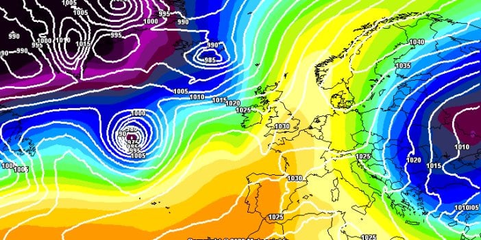 Meteoroloji kahini Kerem Ökten bildi