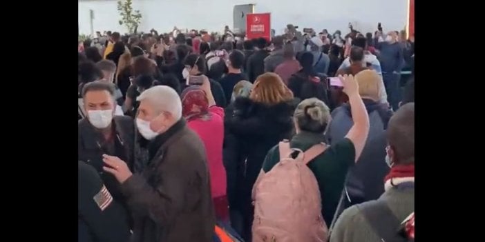 İstanbul Havalimanı'nda yolcular protestoya başladı