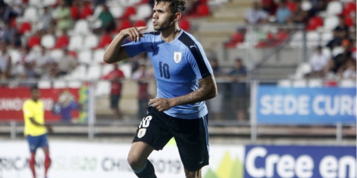 Uruguaylı futbolcu maça giderken tutuklandı! 6 yıl hapis...
