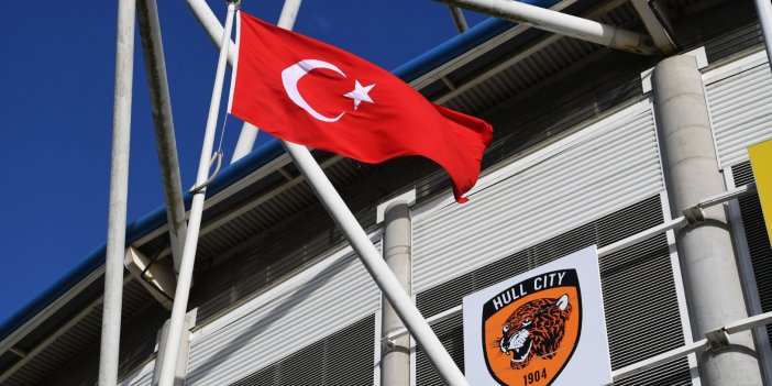 Acun Ilıcalı Türk Bayrağı'nı Hull City'nin MKM Stadı'na astı! Helal olsun sana